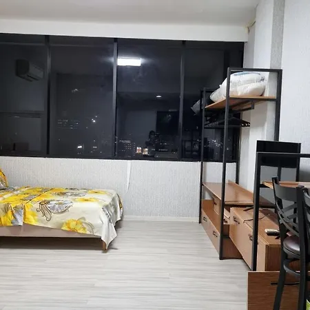Avenir Condominium